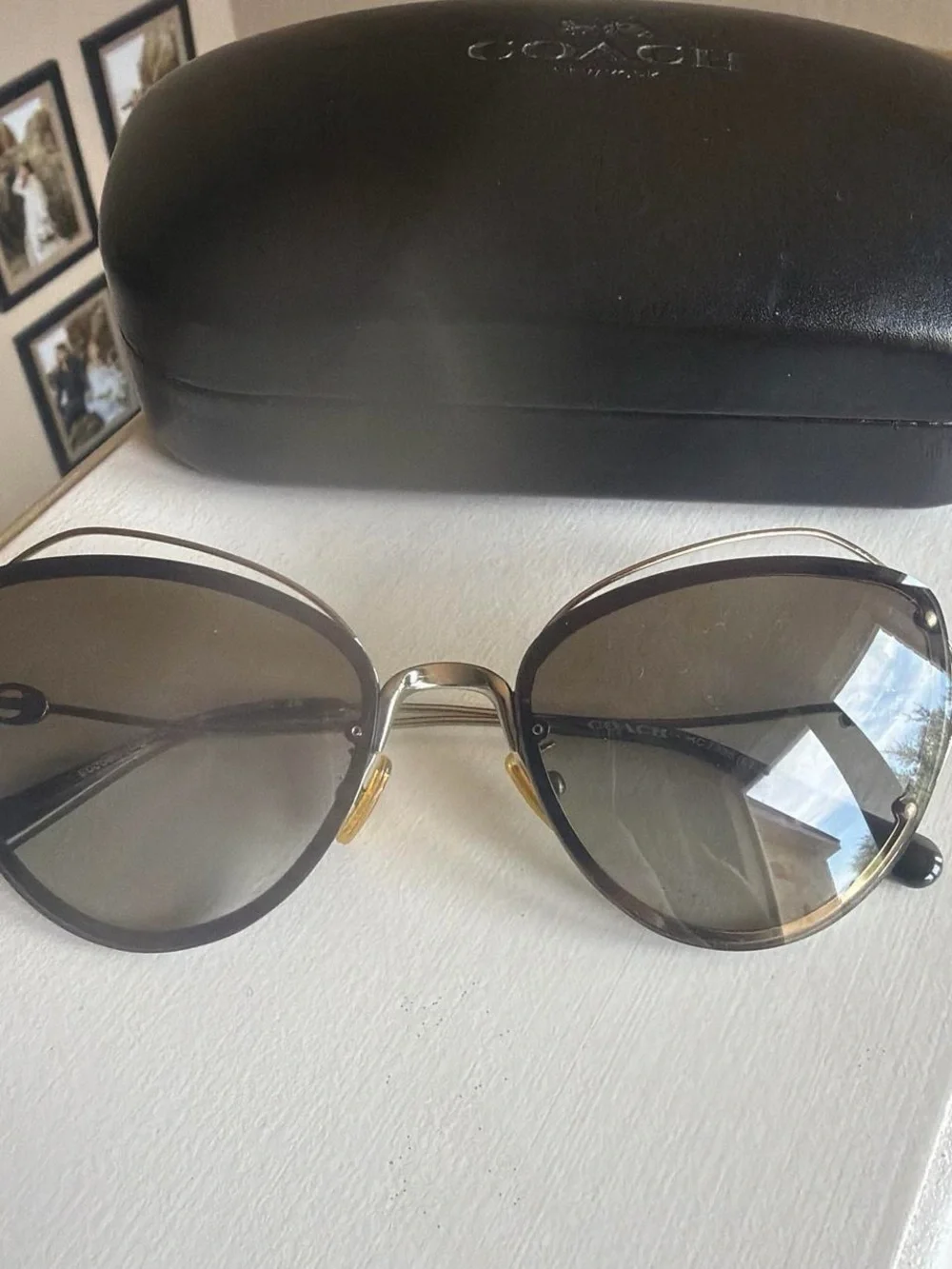 Coach Brown Gradient Round Sunglasses with silver tone Bridge